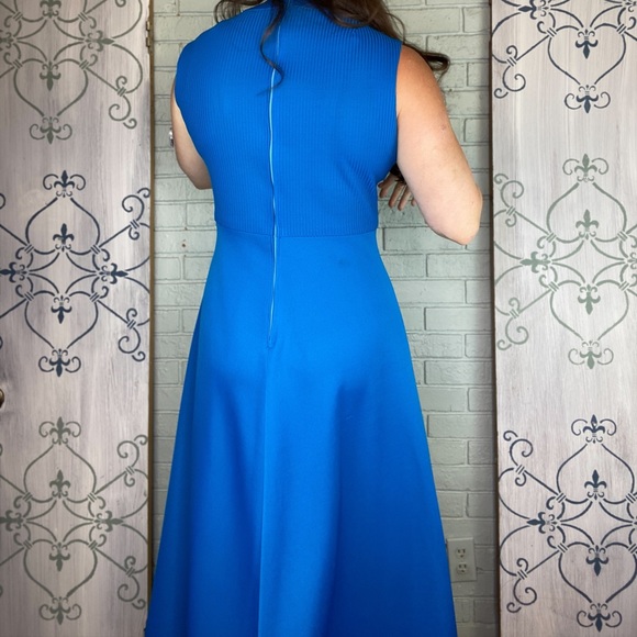 1970s Leslie Fay Blue Long Stretch Knit Maxi Dress - Picture 9 of 15